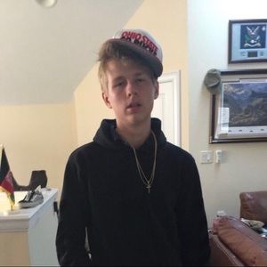 Meet your Posher, Sutton